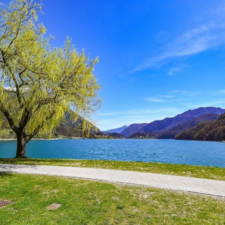 Lakegarden Apartment Riva del Garda Dış mekan fotoğraf