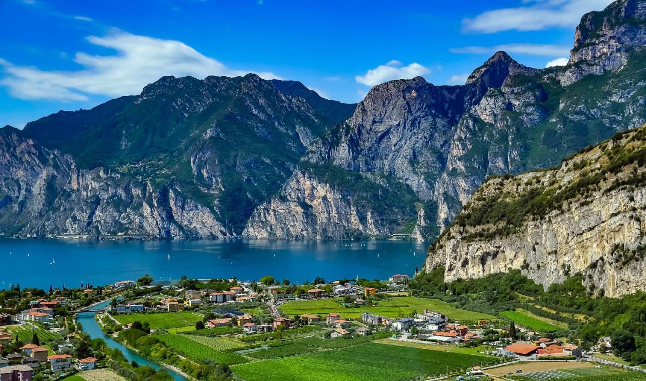 Lakegarden Apartment Riva del Garda Dış mekan fotoğraf